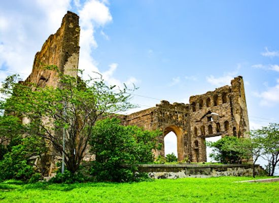 india/telangana/landmark/bhuvanagiri-fort