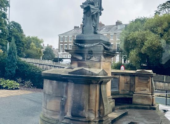 united-kingdom/newcastle-upon-tyne/landmark/lord-armstrong-memorial