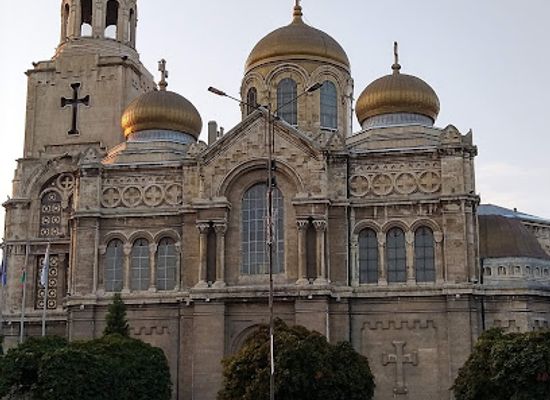 bulgaria/varna/tsentar/landmark/dormition-of-the-mother-of-god-cathedral