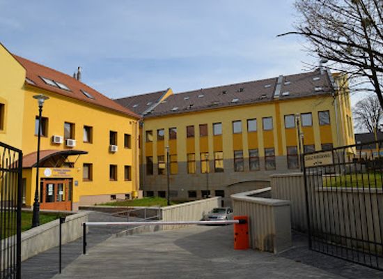 slovakia/presov/landmark/faculty-of-management-and-business-university-of-presov