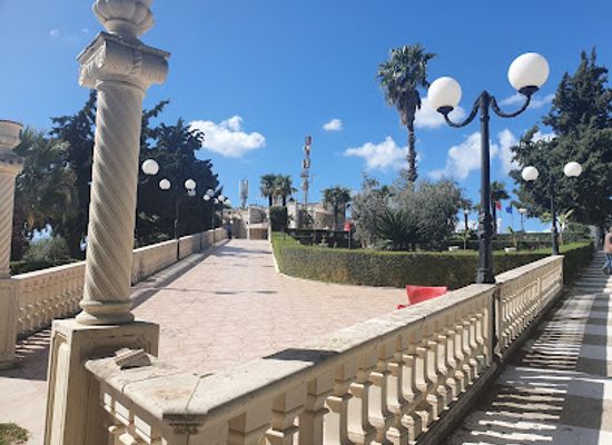 albania/vlore/landmark/kuzum-baba