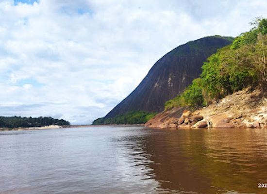 colombia/amazon/landmark/inirida-river