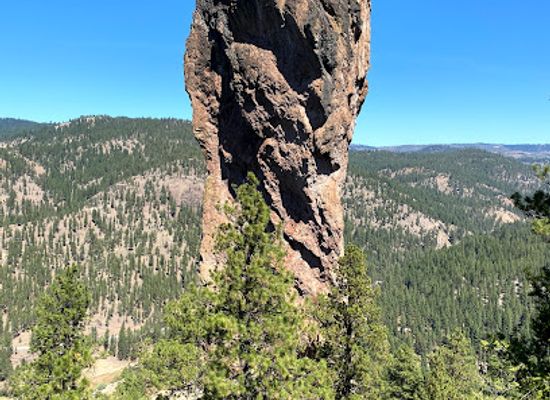 oregon/crook-county/landmark/steins-pillar-trailhead