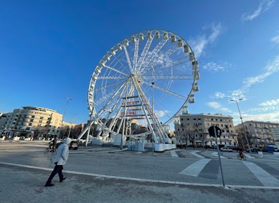 italy/bari/landmark/blue-sky-wheel