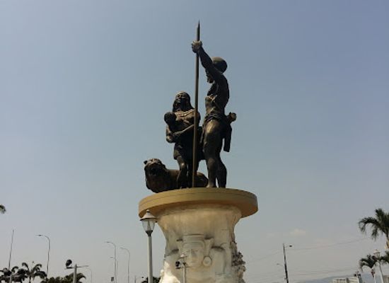 ecuador/guayaquil/landmark/monumento-a-guayas-y-quil