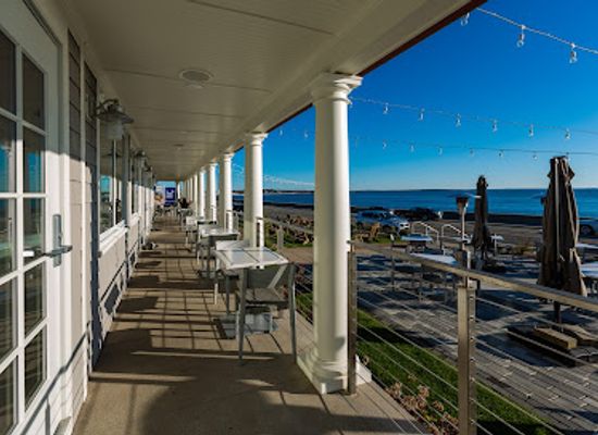 rhode-island/narragansett/landmark/the-shore-house