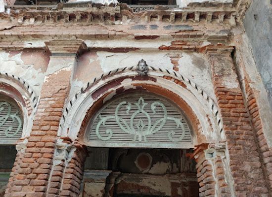 bangladesh/chittagong-division/landmark/old-house-at-armanitola