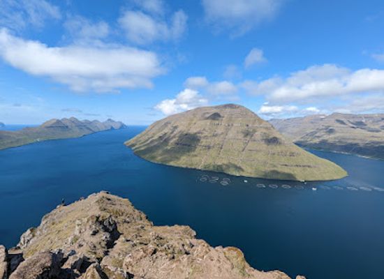 faroe-islands/miovagur/landmark/klakkur