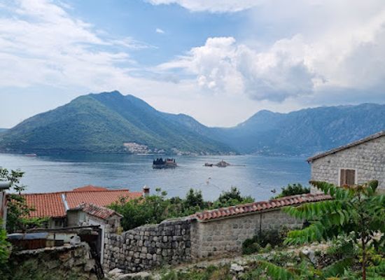 montenegro/perast/landmark/perast-viewpoint
