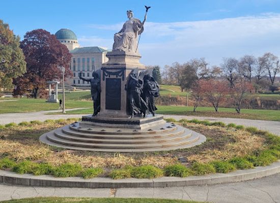 iowa/des-moines/east-village/landmark/senator-william-b-allison-memorial