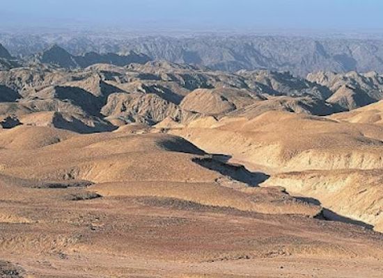 angola/namibe-desert/landmark/namibe