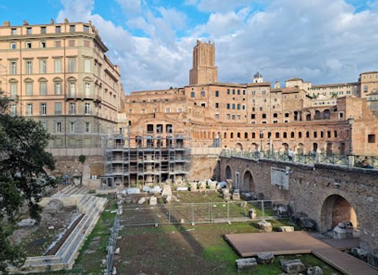 italy/lazio/landmark/tower-of-milizie