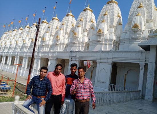 india/madhya-pradesh/landmark/gulawat-lotus-lake