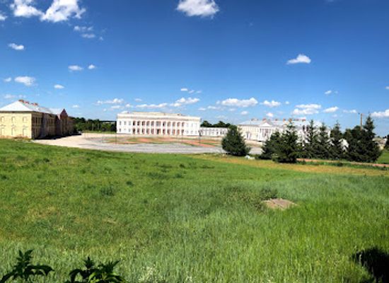ukraine/podolian-upland/landmark/potocki-palace