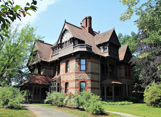 connecticut/hartford/west-end/landmark/katharine-day-house-at-harriet-beecher-stowe-center