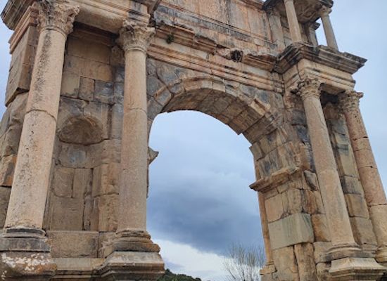 algeria/gueltara/landmark/triumphal-arch