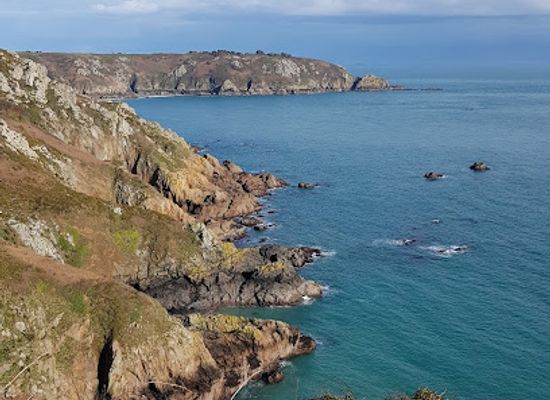 guernsey/torteval/landmark/le-gouffre-cafe