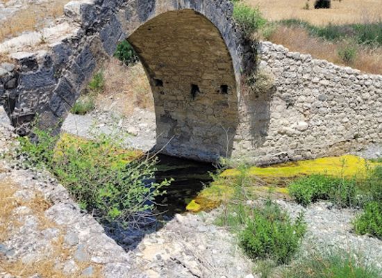 cyprus/morphou-bay/landmark/skarfos-venetian-bridge