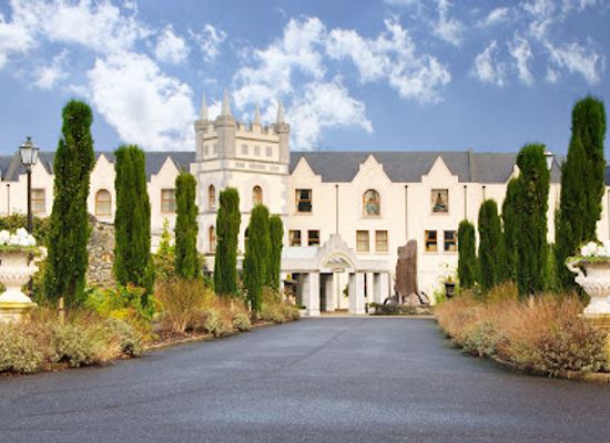 ireland/killarney-national-park/landmark/muckross-park-hotel-spa