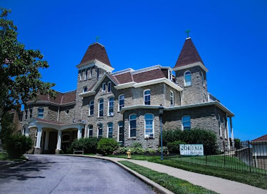 kentucky/fort-thomas/landmark/carmel-manor