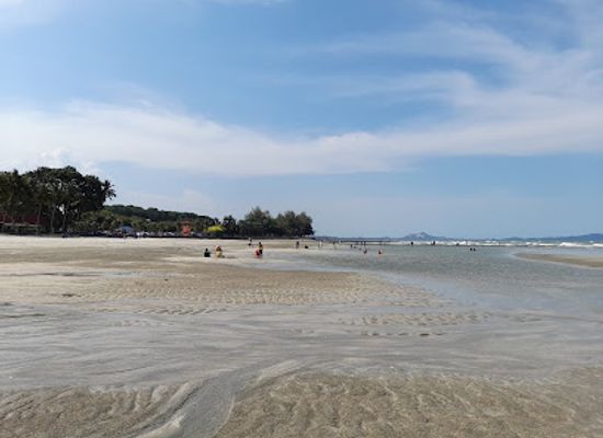 malaysia/kuantan/landmark/batu-hitam