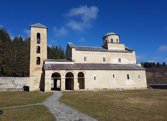 serbia/kosovo-and-metohija/landmark/sopocani-monastery
