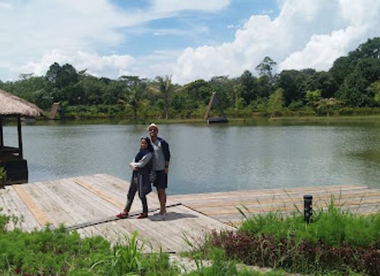 indonesia/riau-islands/landmark/desa-wisata-ekang