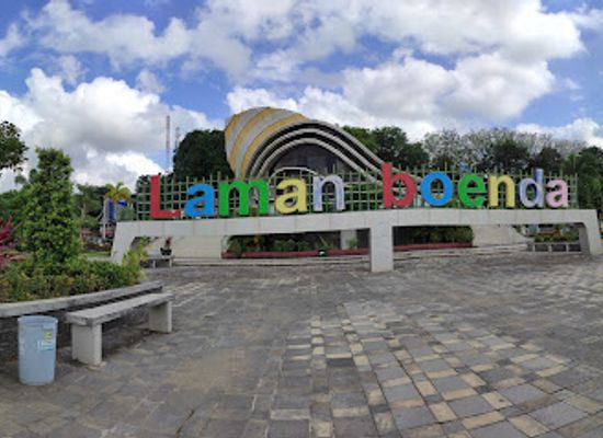 indonesia/riau-islands/landmark/gong-gong-building