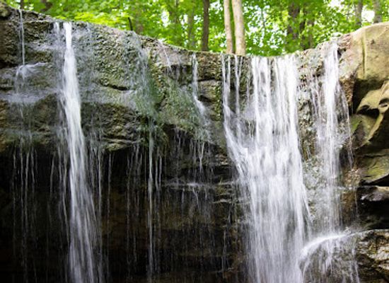 ohio/dundee-falls/landmark/beach-city-wildlife-area-falls-parking