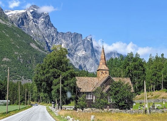 norway/more-og-romsdal/landmark/kors-kyrkje