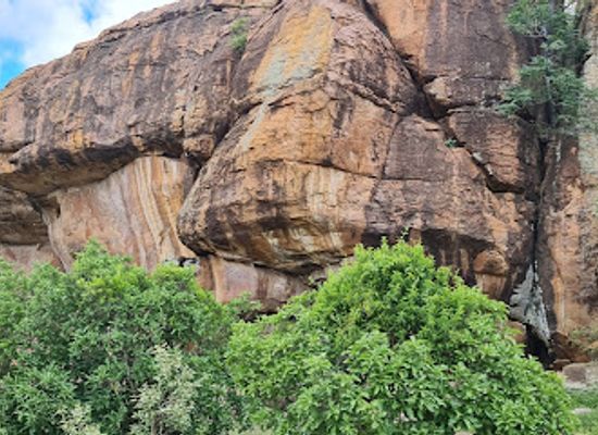 botswana/mahalapye/landmark/manyana-rock-paintings