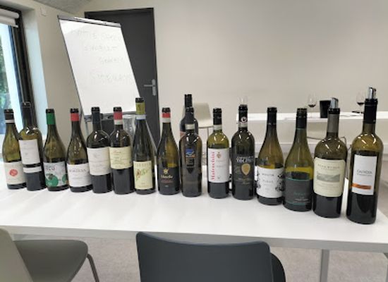 france/bordeaux-wine-region/landmark/the-bordeaux-wine-tour