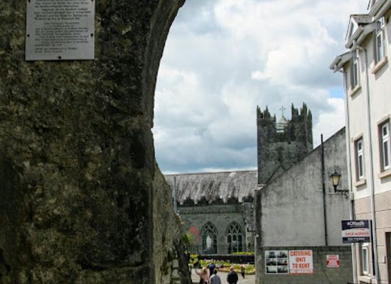 ireland/county-kilkenny/landmark/black-freren-gate