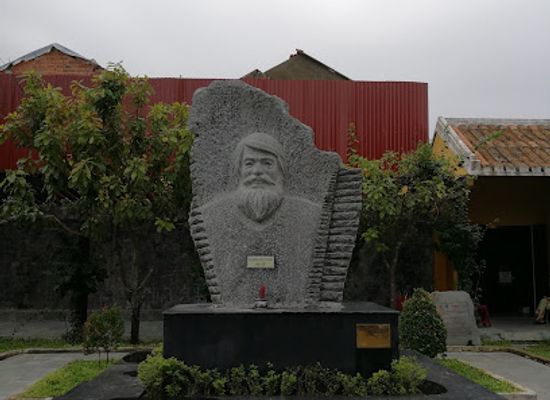 vietnam/central-highlands/landmark/kwiatkowsky-square