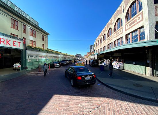 washington/seattle/pike-place-market/landmark/rachel-the-piggy-bank