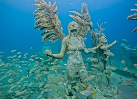 sint-maarten/little-bay-beach/landmark/under-sxm
