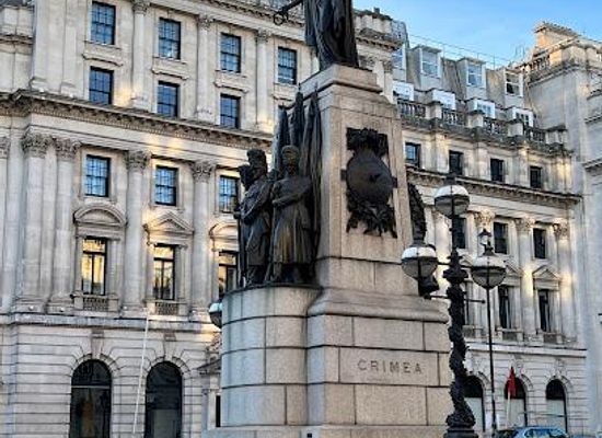 united-kingdom/london/landmark/guards-crimean-war-memorial