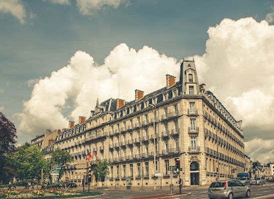 france/dijon/landmark/the-garden-of-the-bells