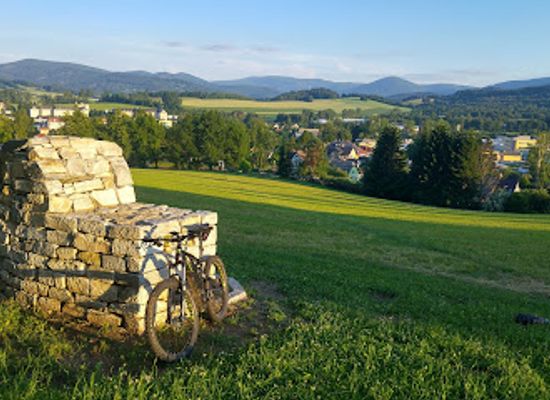 czechia/jeseniky/landmark/pamatnik-obetem-carodejnickych-procesu