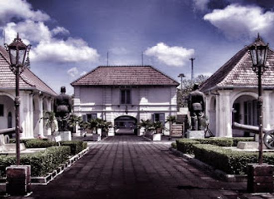 indonesia/yogyakarta/malioboro/landmark/vredeburg-museum