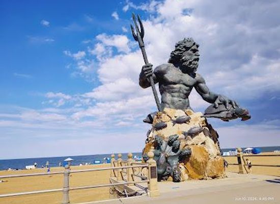 virginia/virginia-beach/landmark/neptune-statue