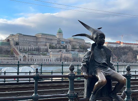 hungary/transdanubia/landmark/little-princess-statue
