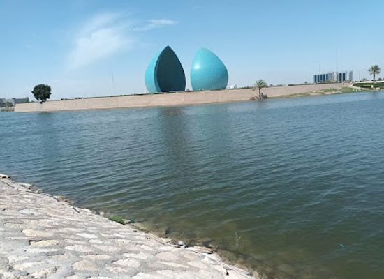 iraq/baghdad/al-mansour/landmark/martyr-monument