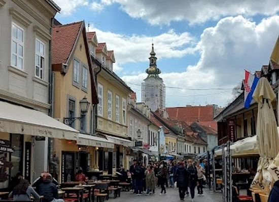 croatia/zagreb/kaptol/landmark/spomenik-prostitutki