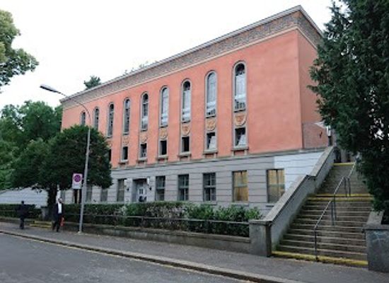switzerland/zurich/landmark/synagoge-der-israelitischen-religionsgesellschaft-zurich-irgz-hatte