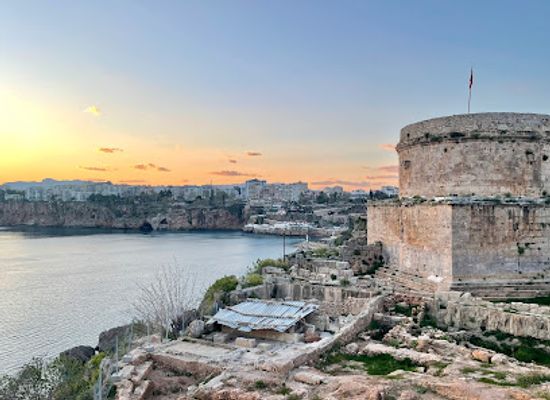 turkiye/antalya/landmark/ancient-roman-bathhouse