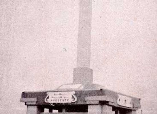 cameroon/south-west-region/landmark/monumento-a-los-caidos