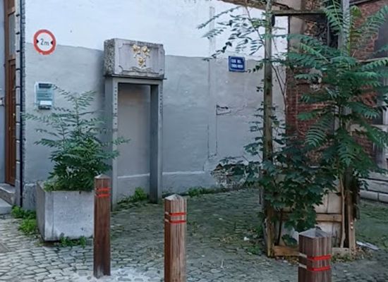 belgium/liege/outremeuse/landmark/le-clos-des-trois-roses