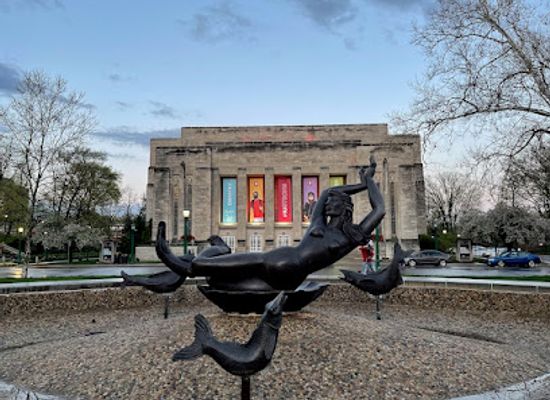 indiana/bloomington/landmark/showalter-fountain