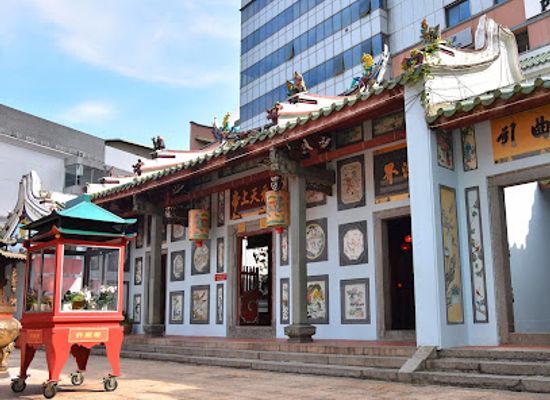 malaysia/johor-bahru/landmark/johor-ancient-temple